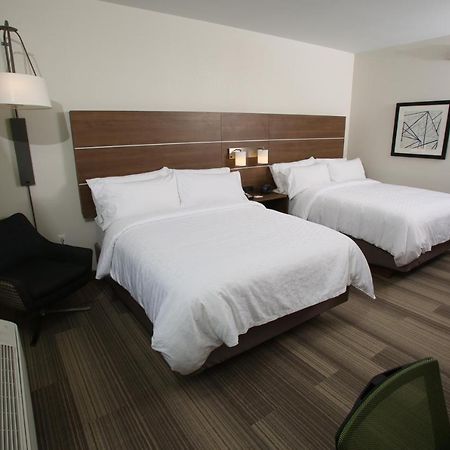 Holiday Inn Express Hotel And Suites Lincoln Airport By Ihg Exteriér fotografie